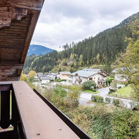 Apartment Stylish In Near Ski Area Zell am See